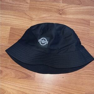 PrettyLittleThing Black Bucket Hat with Logo